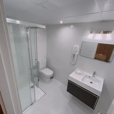 Piso Atares Calle Alfonso Apartment
