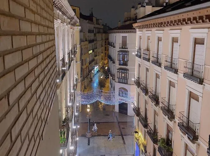 Piso Atares Calle Alfonso דירה *