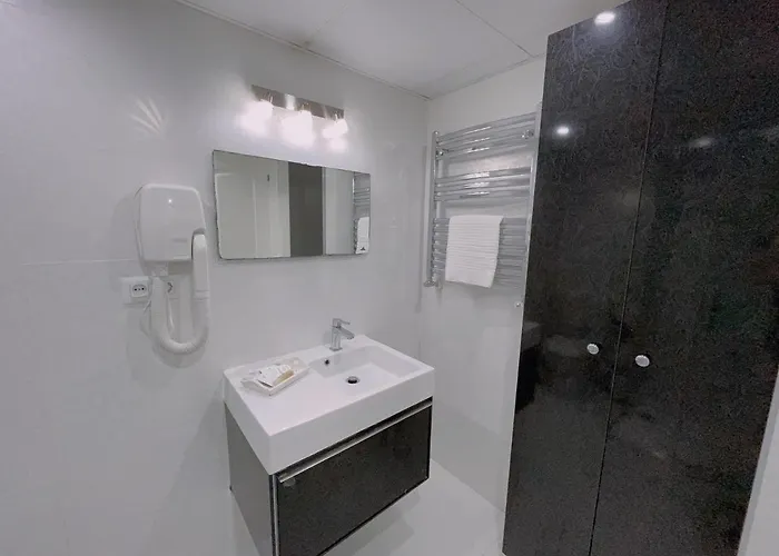 Piso Atares Calle Alfonso סרגוסה